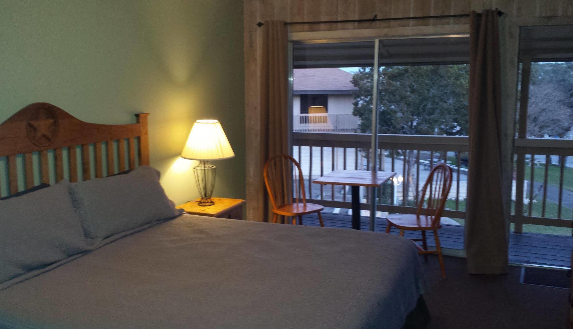 Lodge At Turkey Cove Canyon Lake Extérieur photo